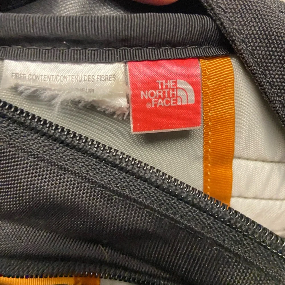 The North Face Mini Back Pack - Picture 6 of 10